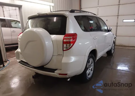 2011 Toyota Rav4 Limited V6 z USA, uszkodzony, nr VIN 2T3DK4DV1BW053331